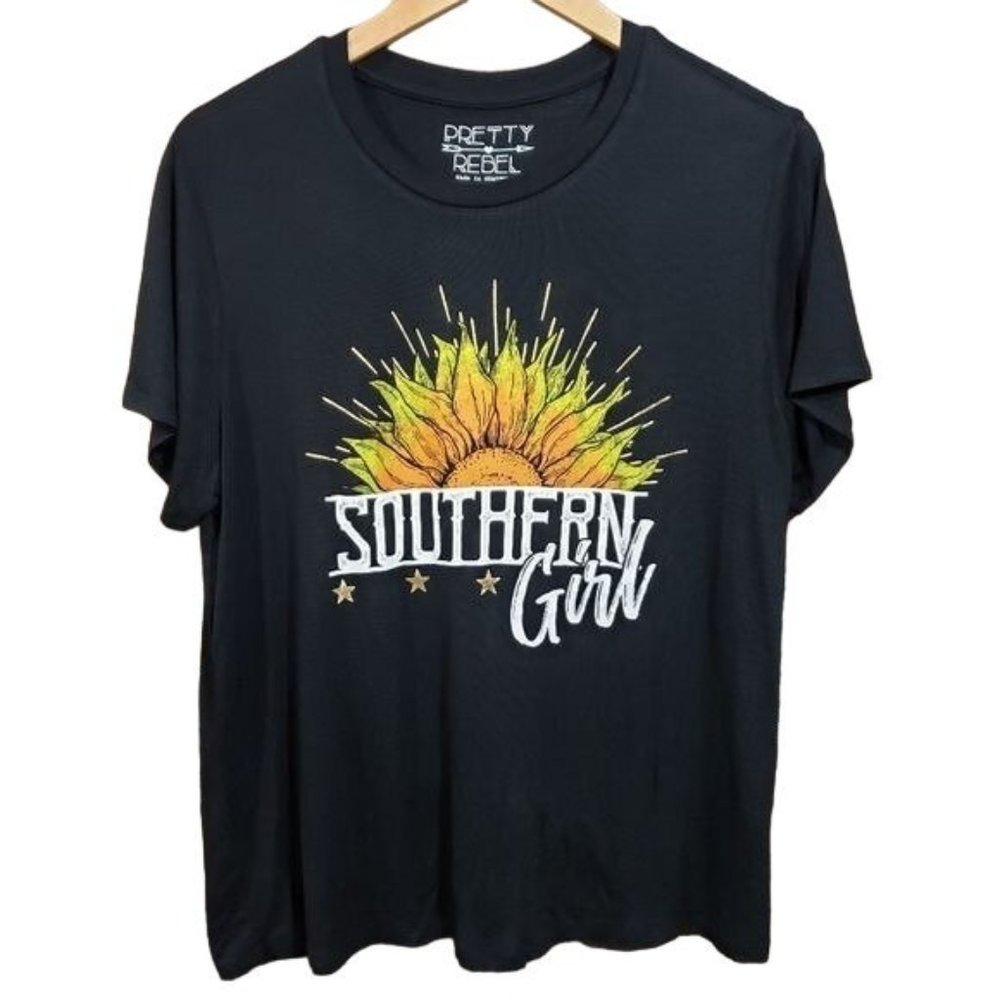 Pretty‎ Rebel NWT Southern Girl sunflower graphic junior's size XL